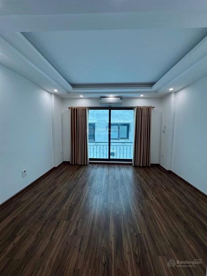 Nhỉnh 6 tỷ nhà hồng mai lô góc, ô tô qua nhà, kinh doanh, dân xây 6 tầng, sđcc 33m*6t giá 6,35 tỷ.