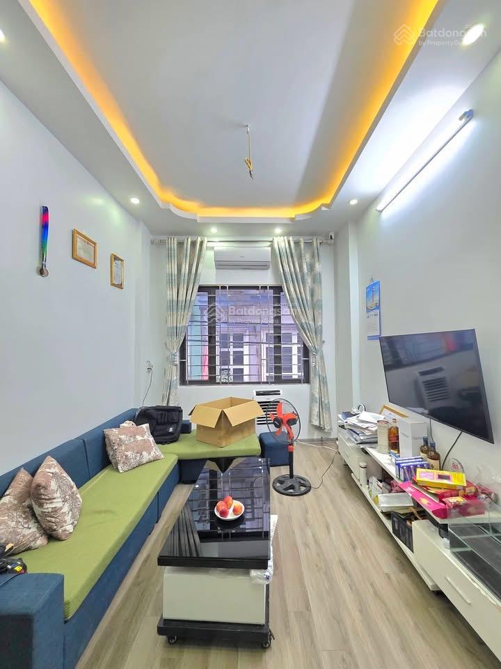 Cực hót minh khai, lô góc, ngõ nông thông kinh doanh, tặng full nội thất, không qh 35m*5t, giá 6,5t