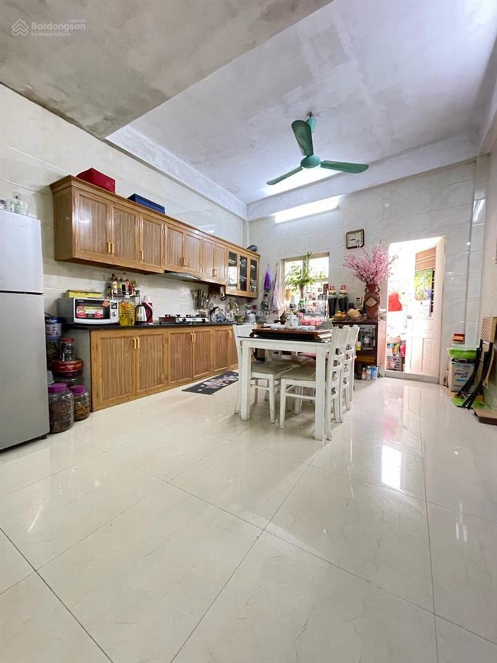 Phố trần đại nghĩa, nhà mới đẹp, ngõ nông rộng ba gác đua, dt 35m2*5t. giá 6,9 tỷ. có tl