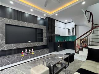 Ô tô đỗ cổng trần khát chân, ngõ nông thông kinh doanh tốt, thang máy, không qh, 42m*5t, giá 8,2 tỷ