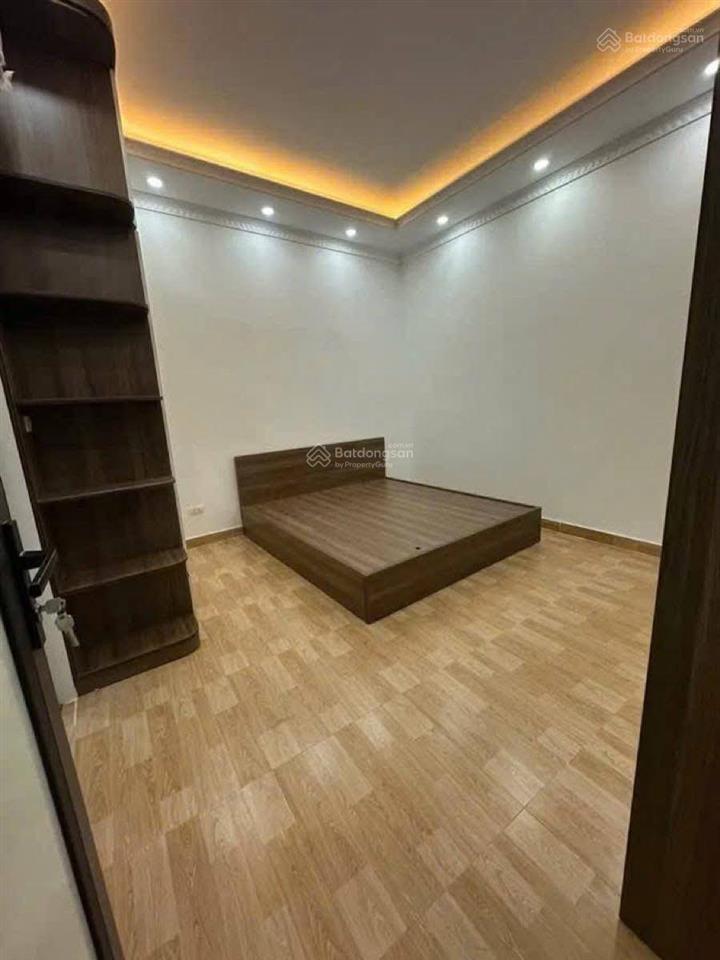 Ô tô đỗ cổng phố trương định, ngõ nông thông kinh doanh, lô góc, 2 thoáng 57m*4t giá 8,3 tỷ có tl