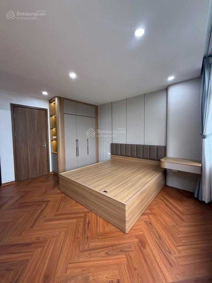 Cực hiếm phố thanh nhàn, phân lô, thang máy, 3 thoáng sáng, ngõ xe ba gác đua. 40m*5t giá 8,1 tỷ.