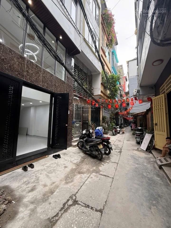 Cực hiếm phố thanh nhàn, phân lô, thang máy, 3 thoáng sáng, ngõ xe ba gác đua. 40m*5t giá 8,1 tỷ.