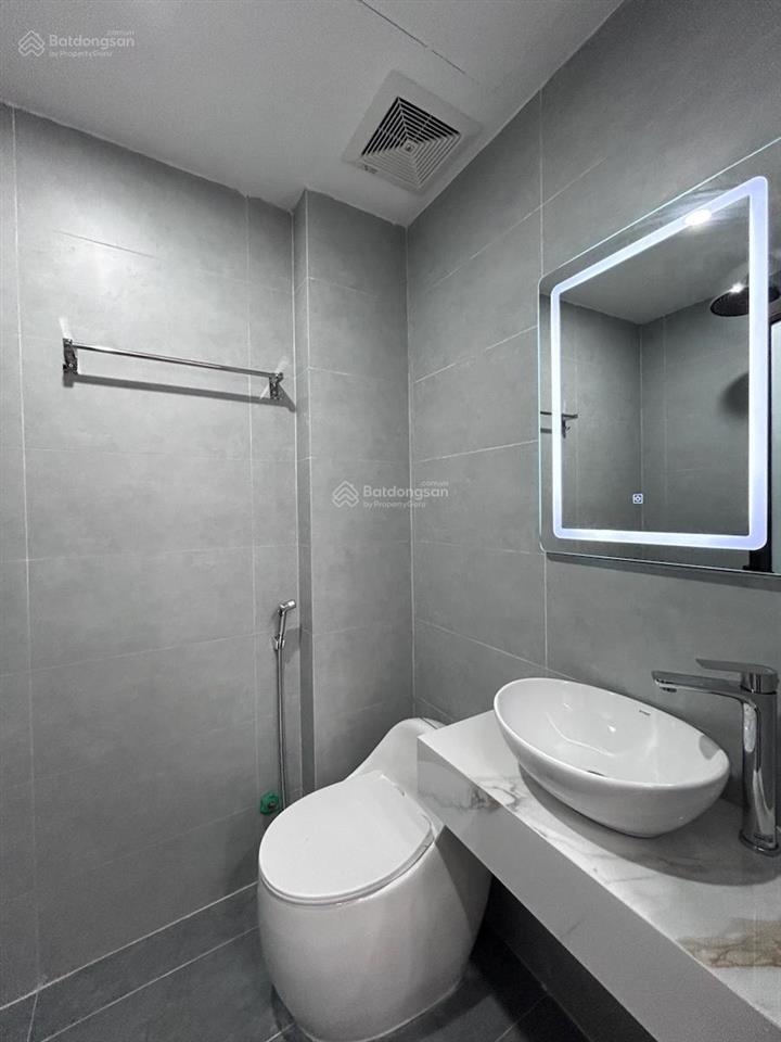 Phố bạch mai, thang máy, ngõ nông thông thoáng, lô góc, tặng full nt, 39m2*5t. giá 7,5 tỷ, không qh