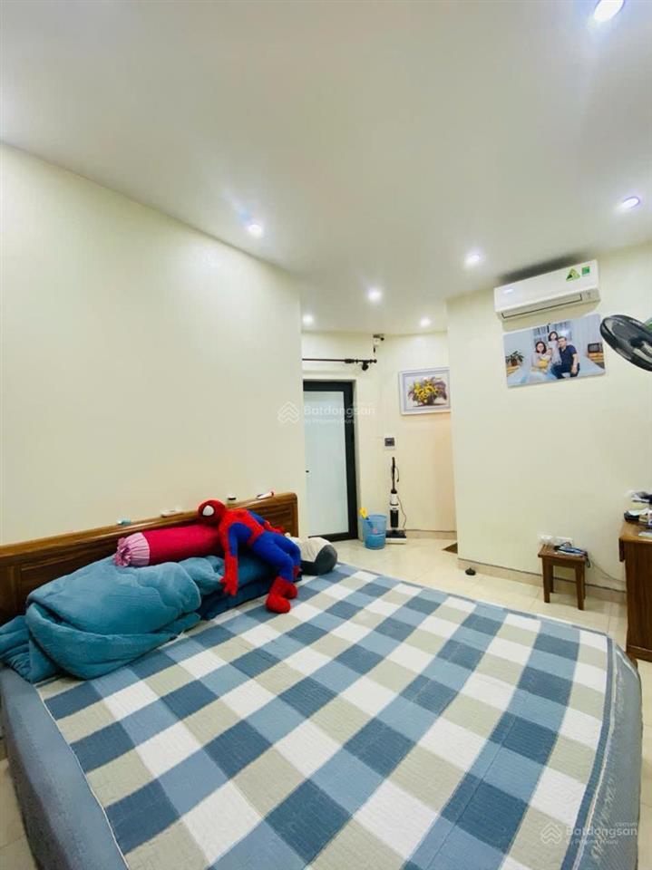Bán nhà lô góc đại la, ngõ thông 3 thoáng, tặng full nội thất, đầy đủ công năng. 35m², 5t. 7,4 tỷ