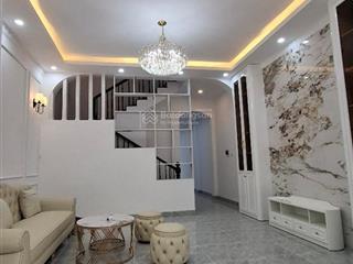 Ô tô ngủ trong nhà phố minh khai, thang máy, phân lô, vỉa hè rộng, kinh doanh, tặng nt 70m*4t.