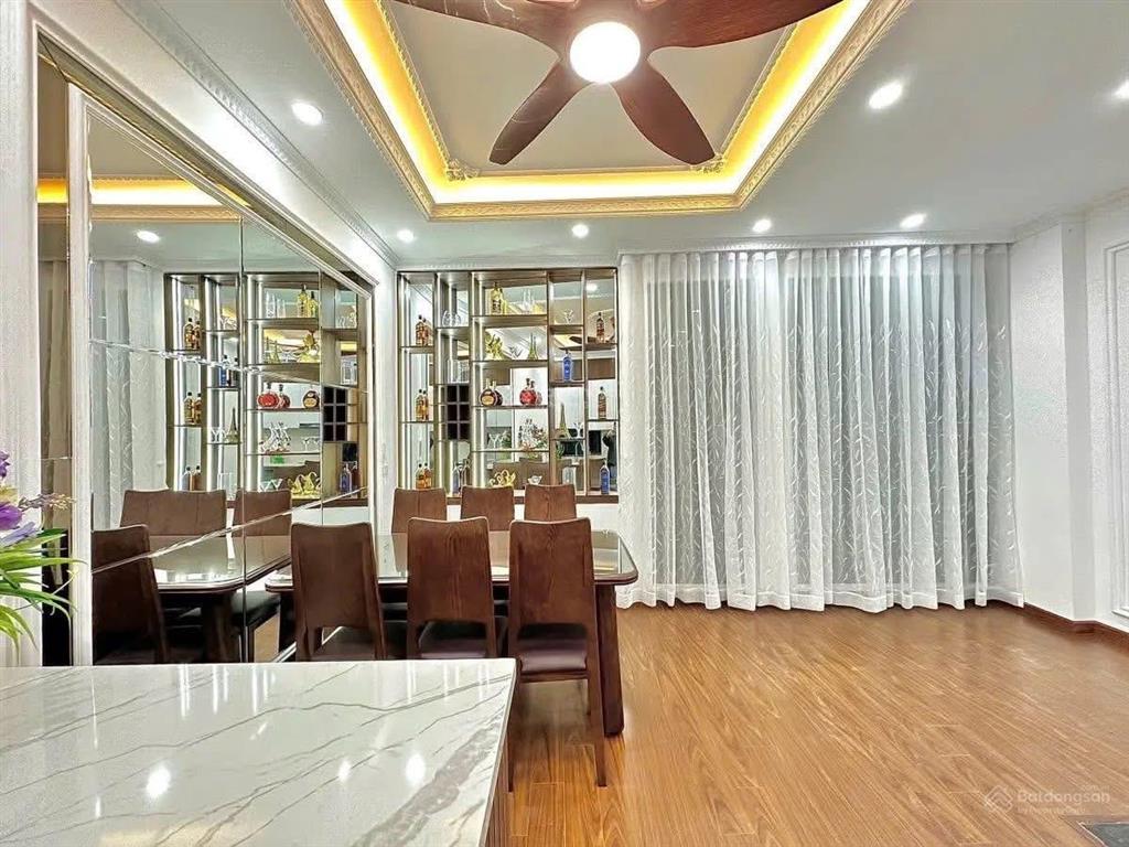 Gần ô tô tránh trần đại nghĩa, 20m ra ô tô, ngõ thông kinh doanh tặng nt, 45m2 5t, giá 8,5 tỷ có tl