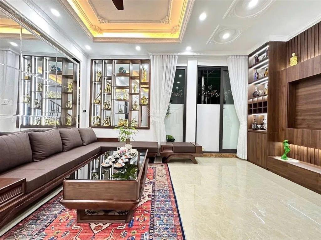 Gần ô tô tránh trần đại nghĩa, 20m ra ô tô, ngõ thông kinh doanh tặng nt, 45m2 5t, giá 8,5 tỷ có tl