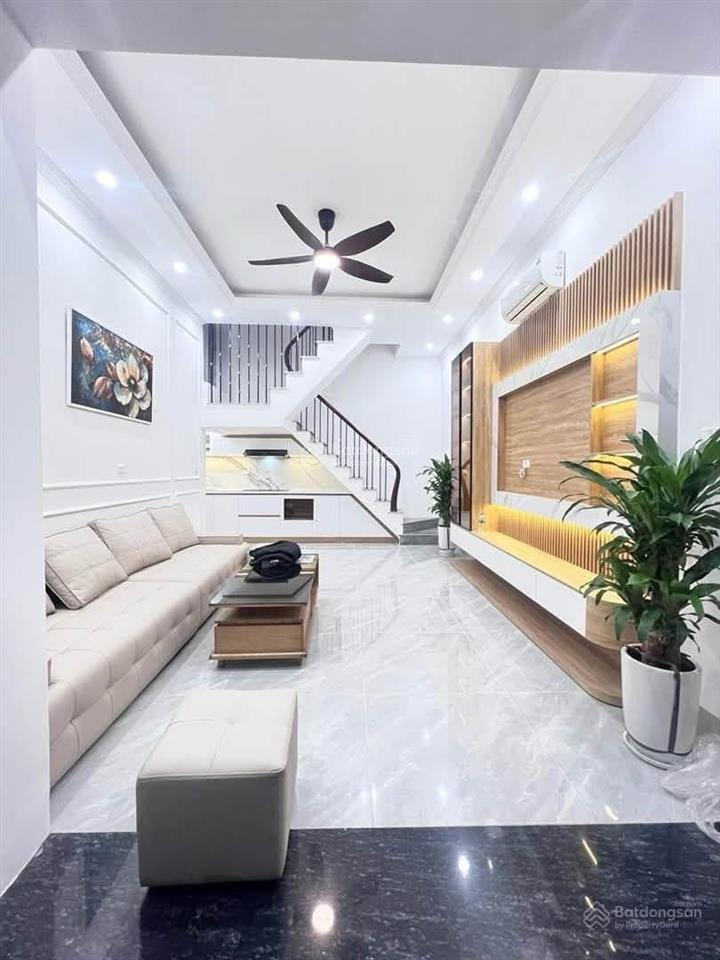 Gần ô tô tránh trần đại nghĩa, 20m ra ô tô, ngõ thông kinh doanh, tặng nt, 33m2 * 5t, giá 6,1 tỷ có