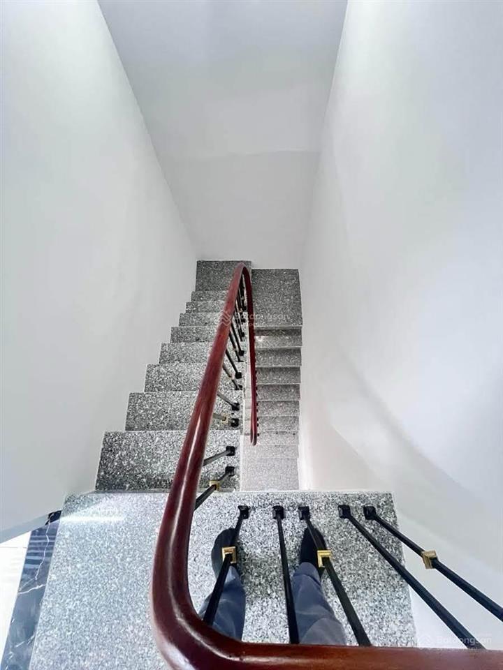 Gần ô tô tránh trần đại nghĩa, 20m ra ô tô, ngõ thông kinh doanh, tặng nt, 33m2 * 5t, giá 6,1 tỷ có
