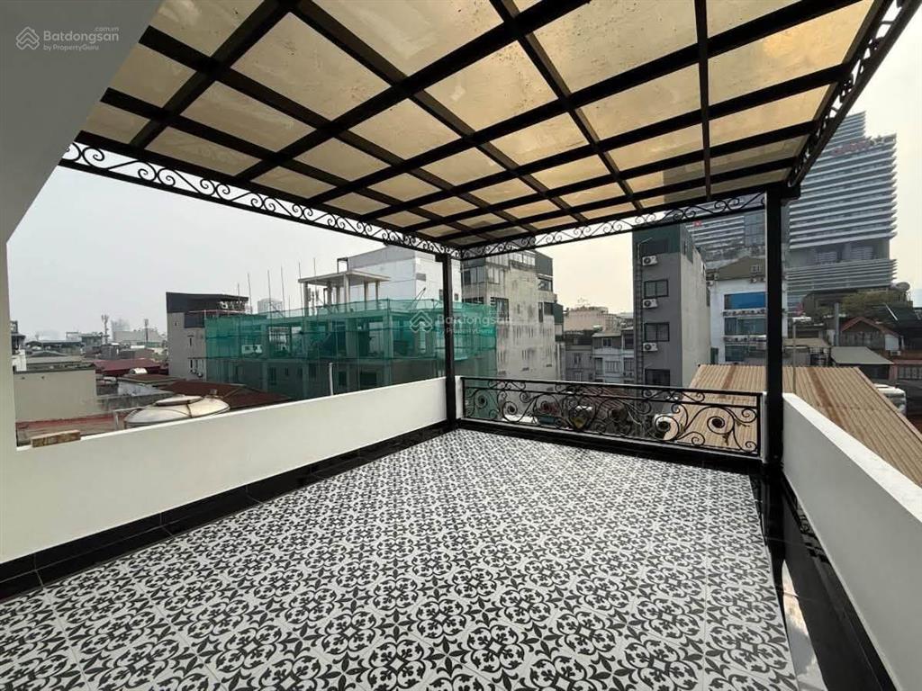 Gần phố minh khai, thang máy, phân lô, lô góc, ngõ thông tứ tung, tặng full nt,42m*5t giá 8,2 tỷ tl