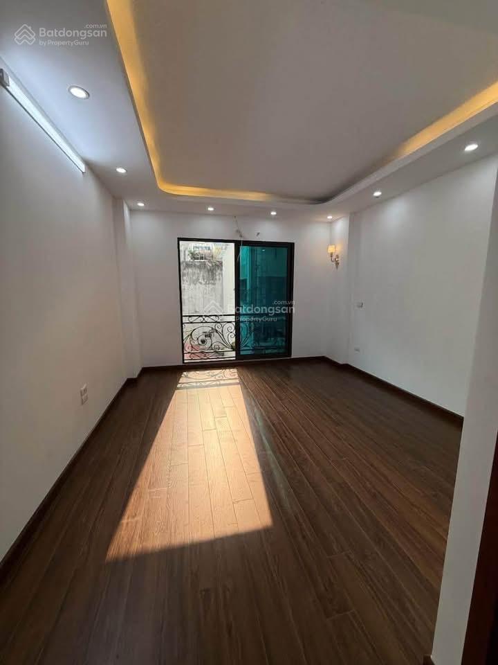 Gần phố minh khai, thang máy, phân lô, lô góc, ngõ thông tứ tung, tặng full nt,42m*5t giá 8,2 tỷ tl