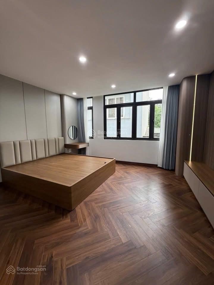 Ô tô đỗ cổng minh khai, thang máy, phân lô, lô góc, ngõ 3m chủ tặng full nt xịn, 46m*6t giá 6,1 tỷ.