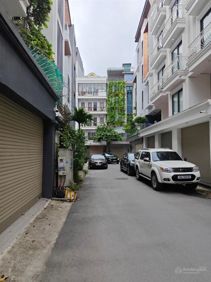 Ô tô đỗ cổng minh khai, ngõ nông thông kinh doanh, lô góc, thang máy, không qh, 52m*5t giá 8,3 tỷ.