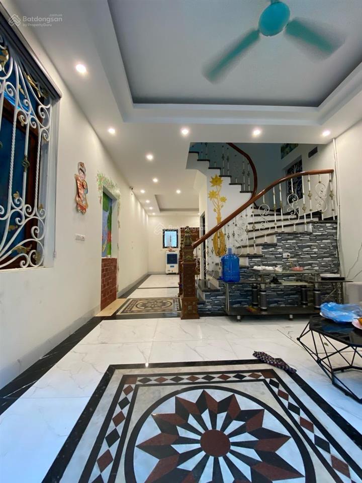 Cực hiếm trương định, ngõ nông rộng thông, lô góc, 2 thoáng, 35m*5t. giá 6,2 tỷ có tl. không qh.