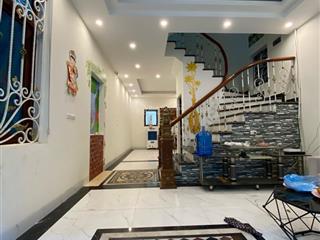 Cực hiếm trương định, ngõ nông rộng thông, lô góc, 2 thoáng, 35m*5t. giá 6,2 tỷ có tl. không qh.