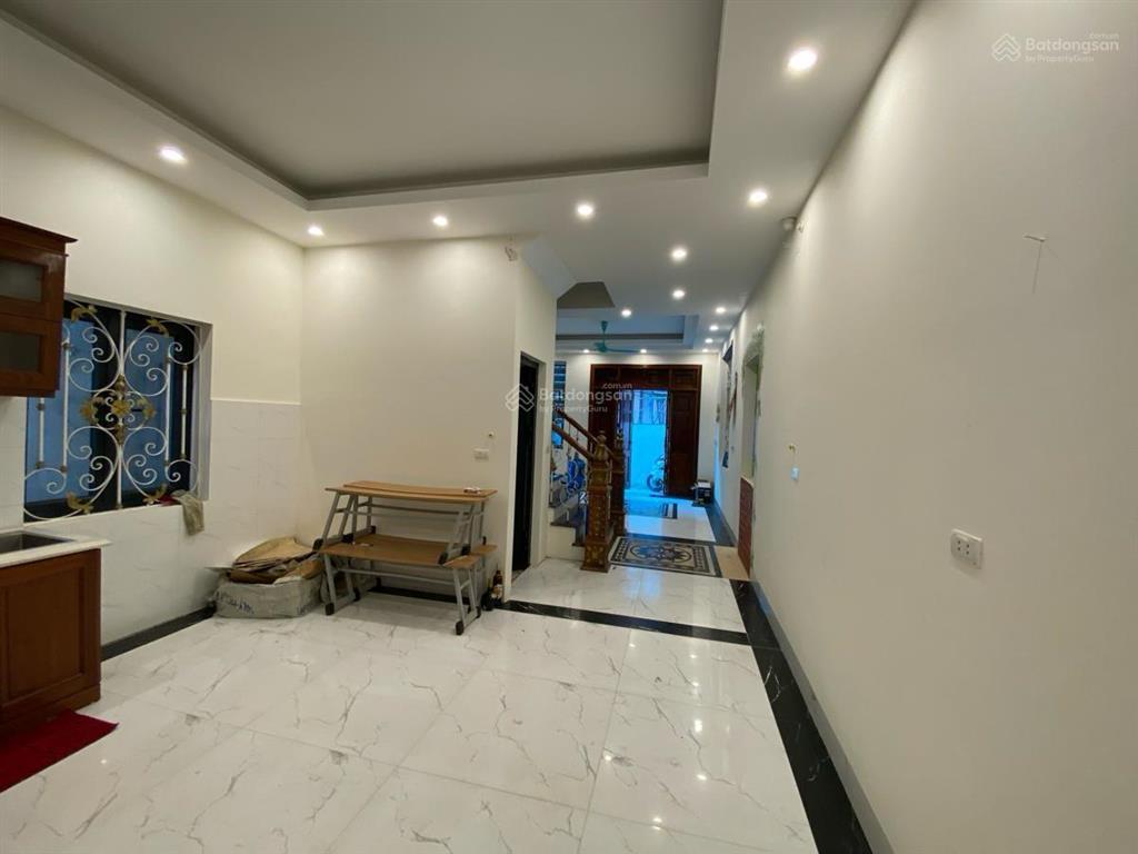 Cực hiếm trương định, ngõ nông rộng thông, lô góc, 2 thoáng, 35m*5t. giá 6,2 tỷ có tl. không qh.
