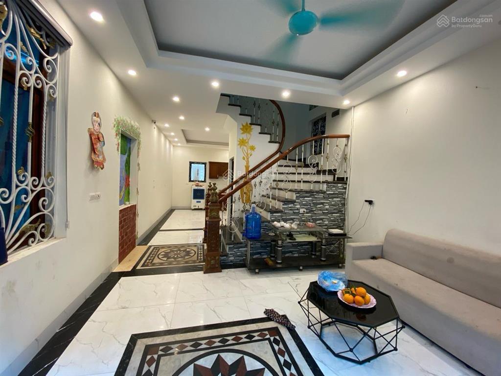 Cực hiếm trương định, ngõ nông rộng thông, lô góc, 2 thoáng, 35m*5t. giá 6,2 tỷ có tl. không qh.