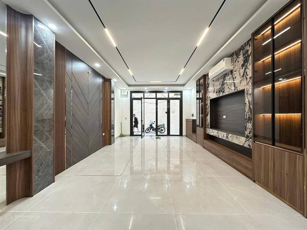 Gần ô tô phố thanh nhàn, phân lô, 2 thoáng, nội thất xịn xò, thang máy, 50m*6t, không qh. 10,5 tỷ.