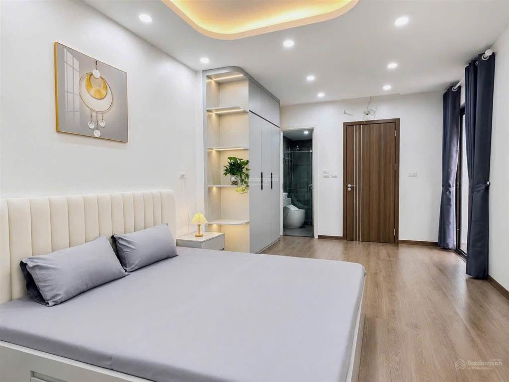 Gần ô tô tránh minh khai, phân lô, thang máy, ngõ thông kinh doanh, nhà mới tặng nt 48m2*6t 8,8 tỷ