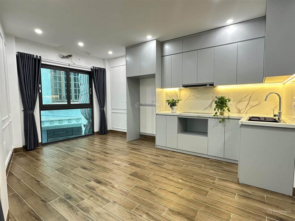 Gần ô tô tránh minh khai, phân lô, thang máy, ngõ thông kinh doanh, nhà mới tặng nt 48m2*6t 8,8 tỷ