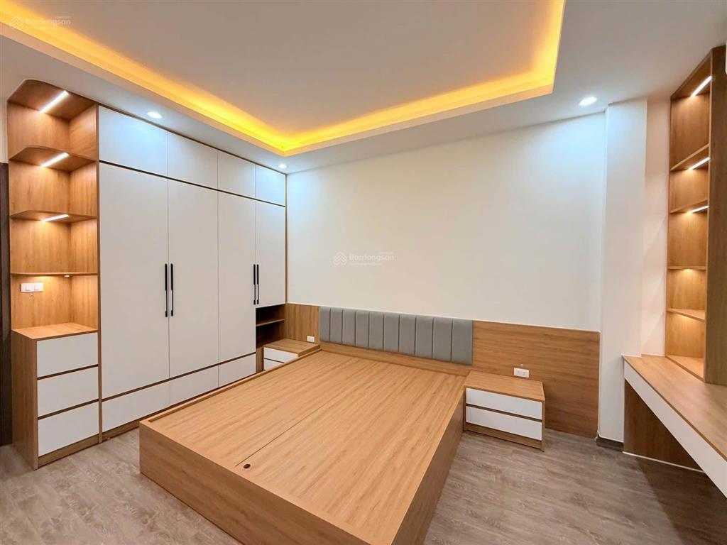 Giảm 1 tỷ phố nguyễn đức cảnh, ngõ nông thông, nhà mới, 3 thoáng sáng, ko qh, 41m2*5t giá 8,15 tỷ