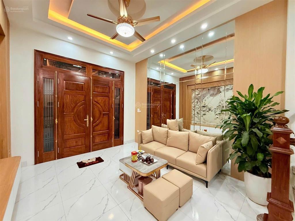 Giảm 1 tỷ phố nguyễn đức cảnh, ngõ nông thông, nhà mới, 3 thoáng sáng, ko qh, 41m2*5t giá 8,15 tỷ