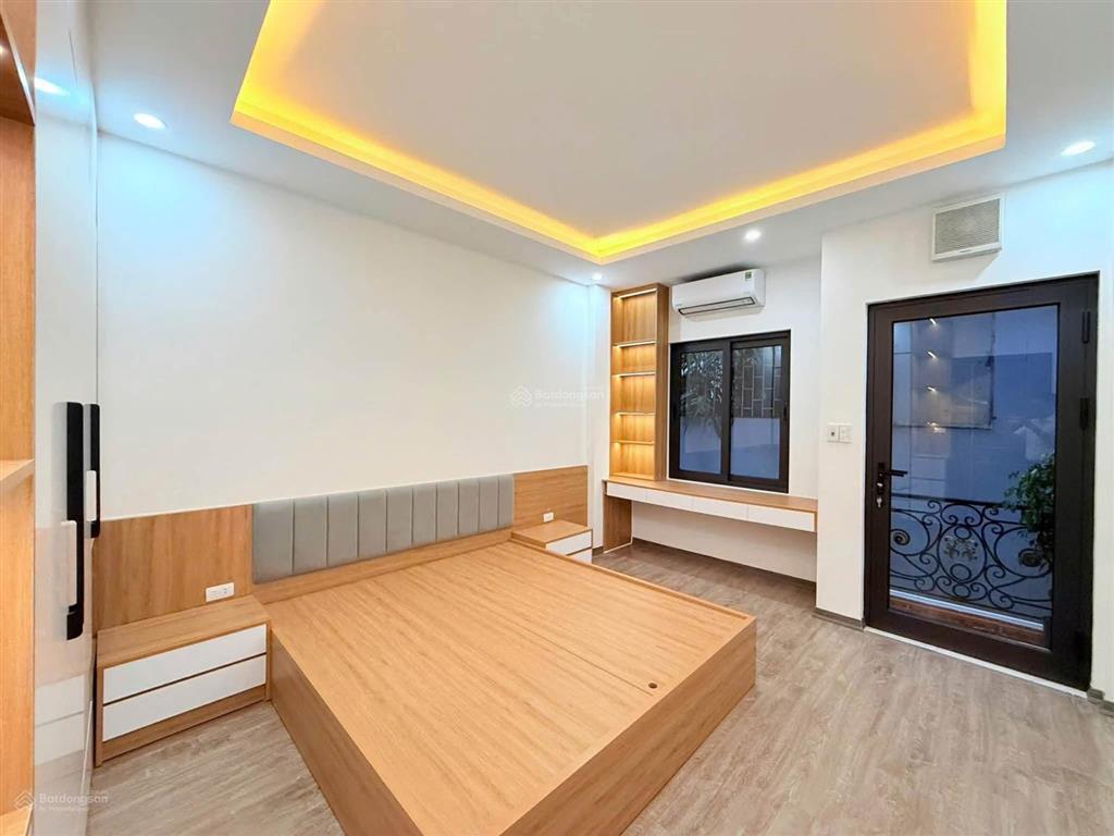 Giảm 1 tỷ phố nguyễn đức cảnh, ngõ nông thông, nhà mới, 3 thoáng sáng, ko qh, 41m2*5t giá 8,15 tỷ
