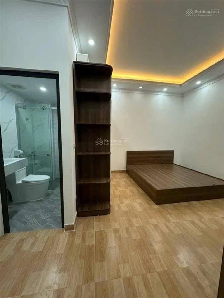 Lô góc đại la, ngõ thông, 3 thoáng, tặng nt xịn, ngõ rộng, gần ô tô, nhà k qh. 39m*5t giá 7,1 tỷ