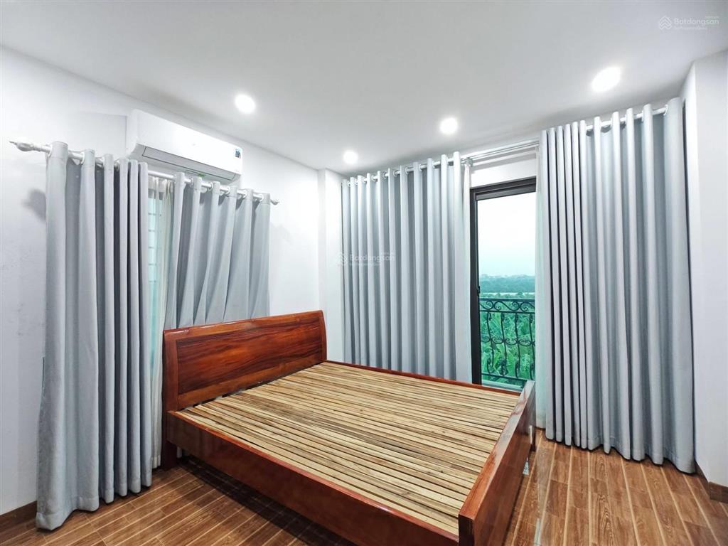 Giảm sâu, phố minh khai, ngõ nông, nhà mới đẹp, tặng full nt, nhà k qh, 36m*5t. giá 6,9 tỷ. có tl.