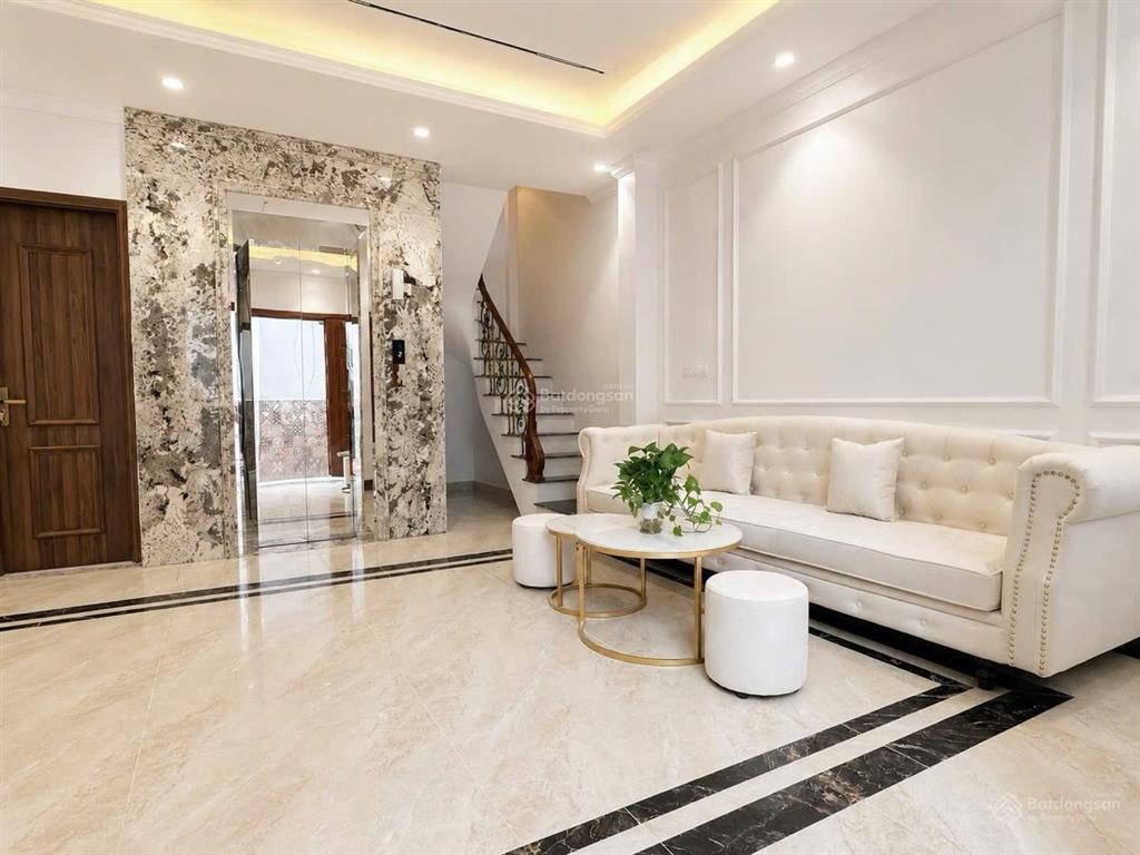 Cực ngon kim ngưu, lô góc, ngõ nông thông rộng, thang máy 43m*5t, giá 8,7 tỷ. không qh.