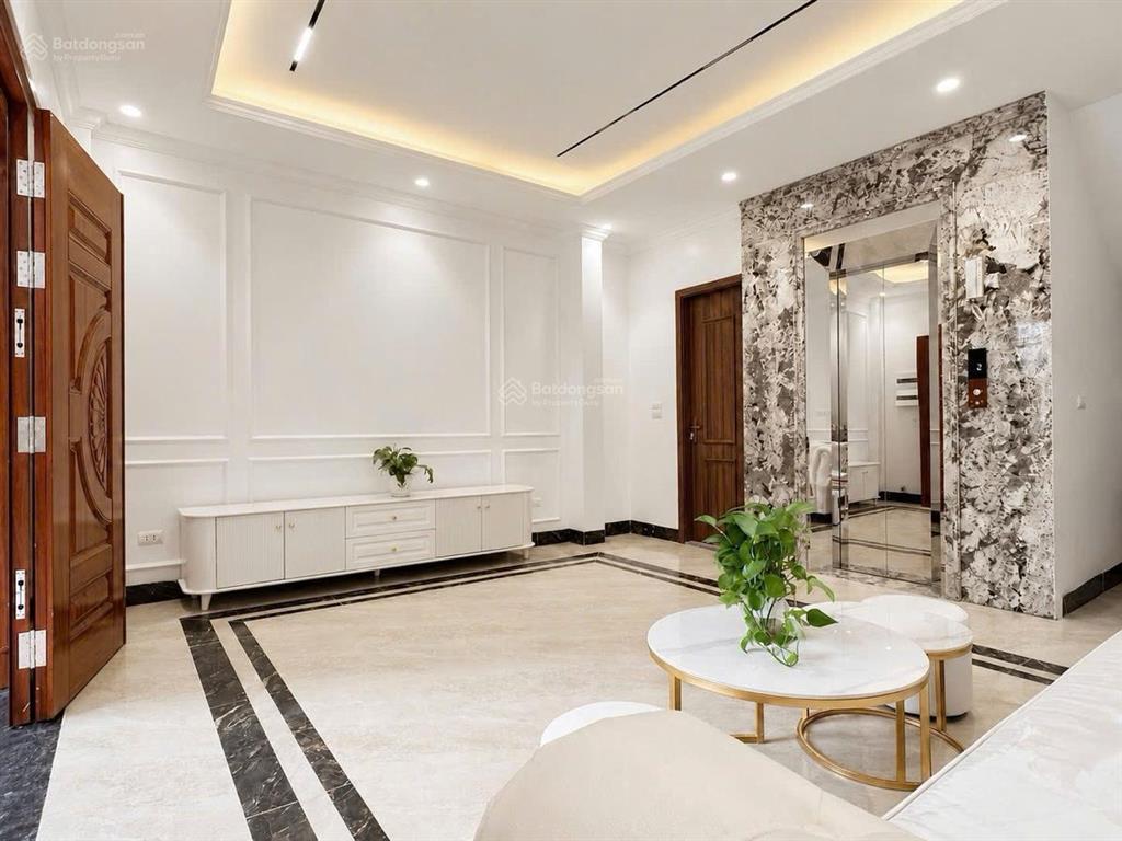 Cực ngon kim ngưu, lô góc, ngõ nông thông rộng, thang máy 43m*5t, giá 8,7 tỷ. không qh.