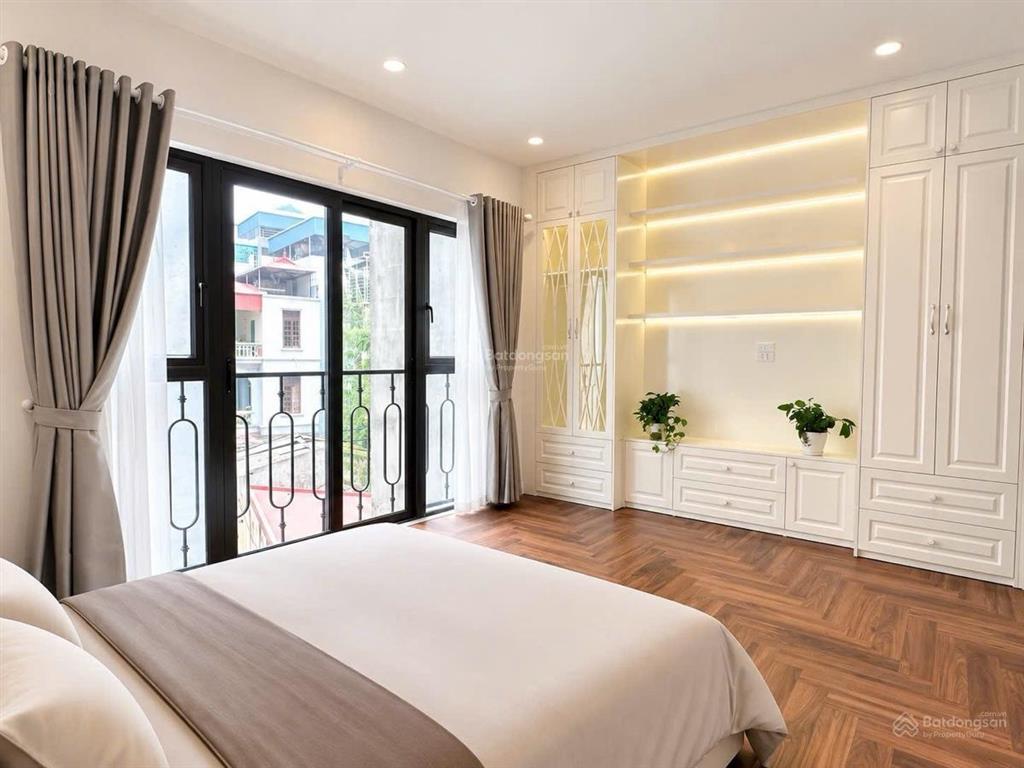 Cực ngon kim ngưu, lô góc, ngõ nông thông rộng, thang máy 43m*5t, giá 8,7 tỷ. không qh.