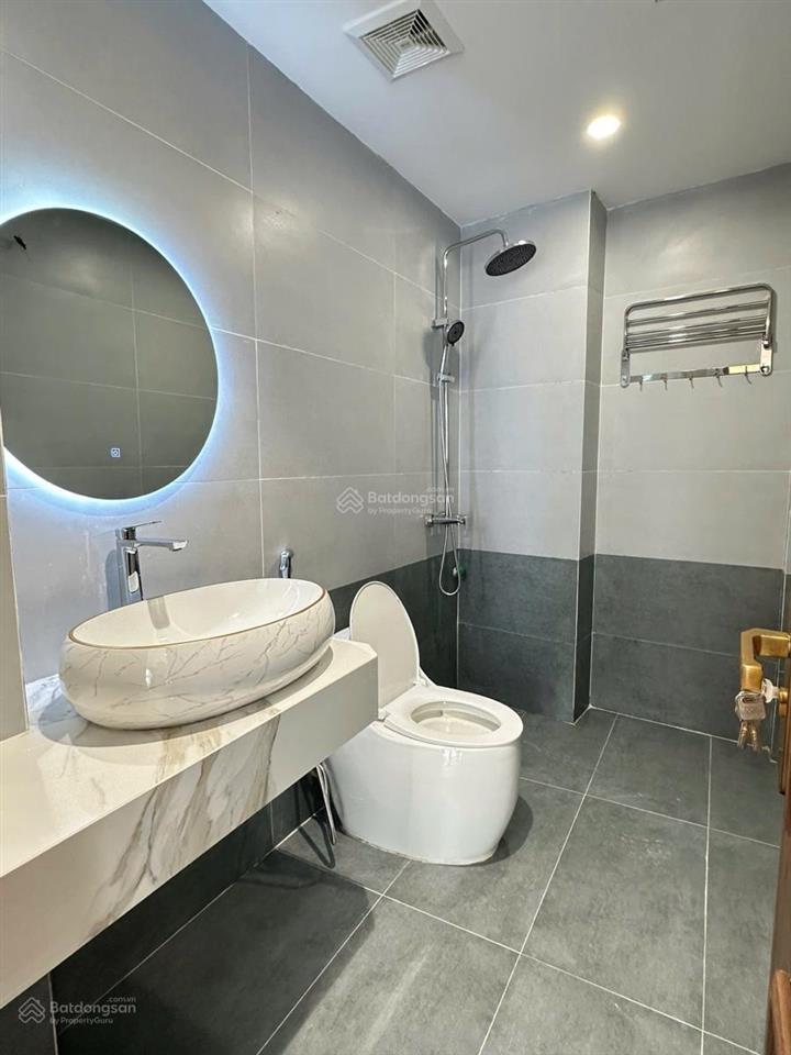 Cực ngon kim ngưu, lô góc, ngõ nông thông rộng, thang máy 43m*5t, giá 8,7 tỷ. không qh.