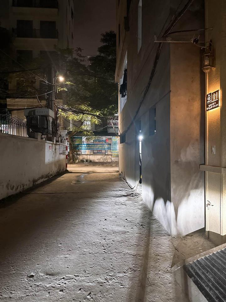 Gần ô tô phố bạch mai, phân lô, 2 thoáng, trước nhà sân rộng, 48m*5t, giá 9 tỷ. có tl. nhà k qh