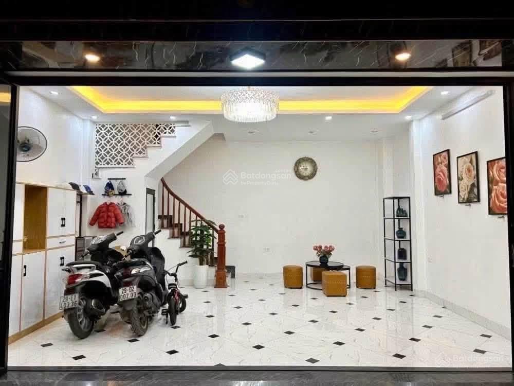 Cực hiếm trương định, ngõ nông thông, nhà mới đẹp, lô góc, 2 thoáng, nhà k qh, 45m*6t giá 8,9 tỷ.