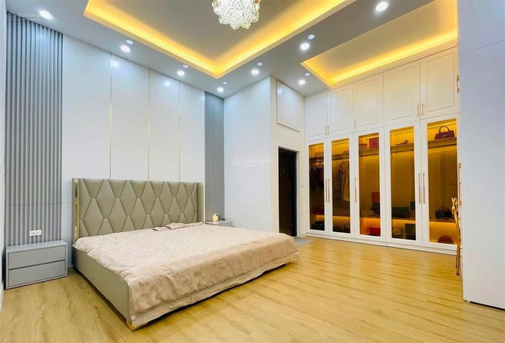 Cực hiếm trương định, ngõ nông thông, nhà mới đẹp, lô góc, 2 thoáng, nhà k qh, 45m*6t giá 8,9 tỷ.