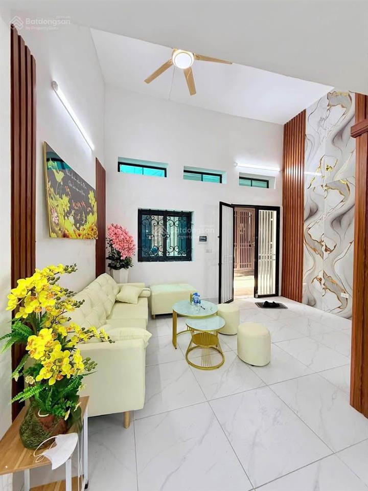 Ô tô đỗ cửa phố đại la, tặng full nội thất, lô góc 3 thoáng sáng tự nhiên. 35m*5t. giá 7,2 tỷ.