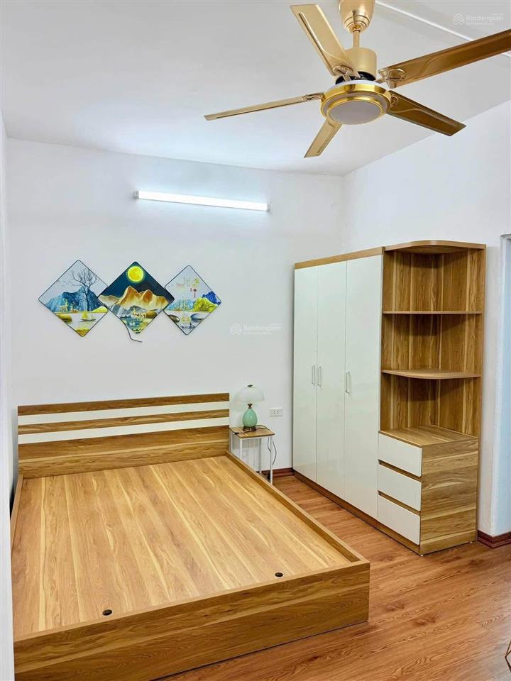 Ô tô đỗ cửa phố đại la, tặng full nội thất, lô góc 3 thoáng sáng tự nhiên. 35m*5t. giá 7,2 tỷ.