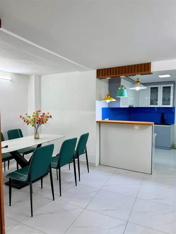 Ô tô đỗ cửa phố đại la, tặng full nội thất, lô góc 3 thoáng sáng tự nhiên. 35m*5t. giá 7,2 tỷ.