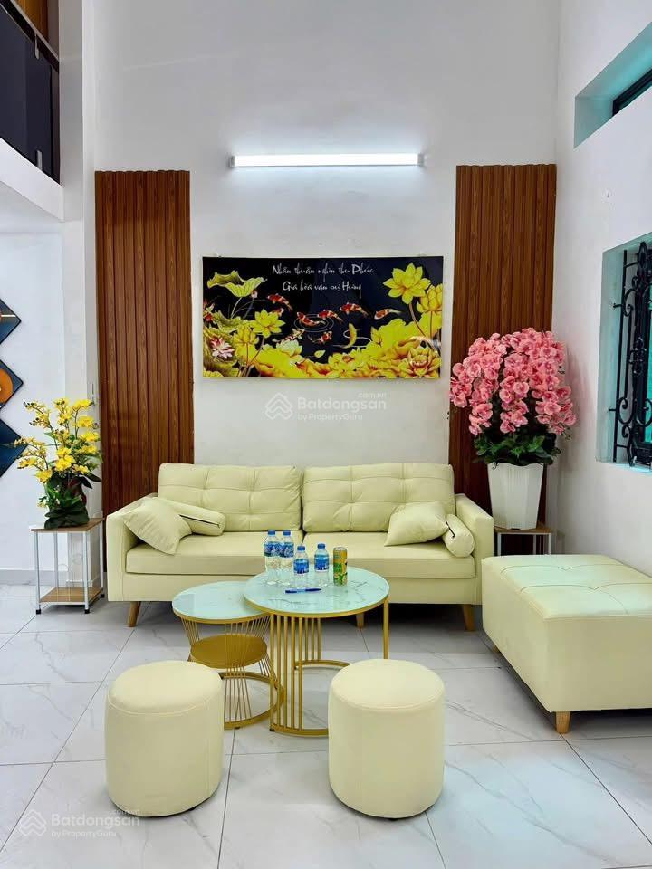 Ô tô đỗ cửa phố đại la, tặng full nội thất, lô góc 3 thoáng sáng tự nhiên. 35m*5t. giá 7,2 tỷ.