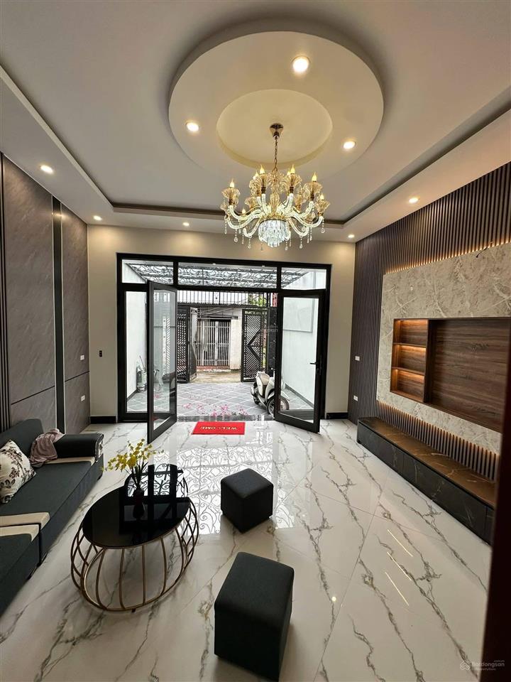 Cực ngon bạch mai, ngõ nông thông thoáng, lô góc nhà đẹp, tặng full nt, 36m*5t giá 7.6 tỷ, k qh.