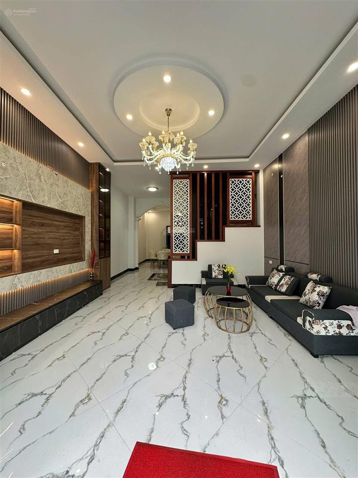 Cực ngon bạch mai, ngõ nông thông thoáng, lô góc nhà đẹp, tặng full nt, 36m*5t giá 7.6 tỷ, k qh.