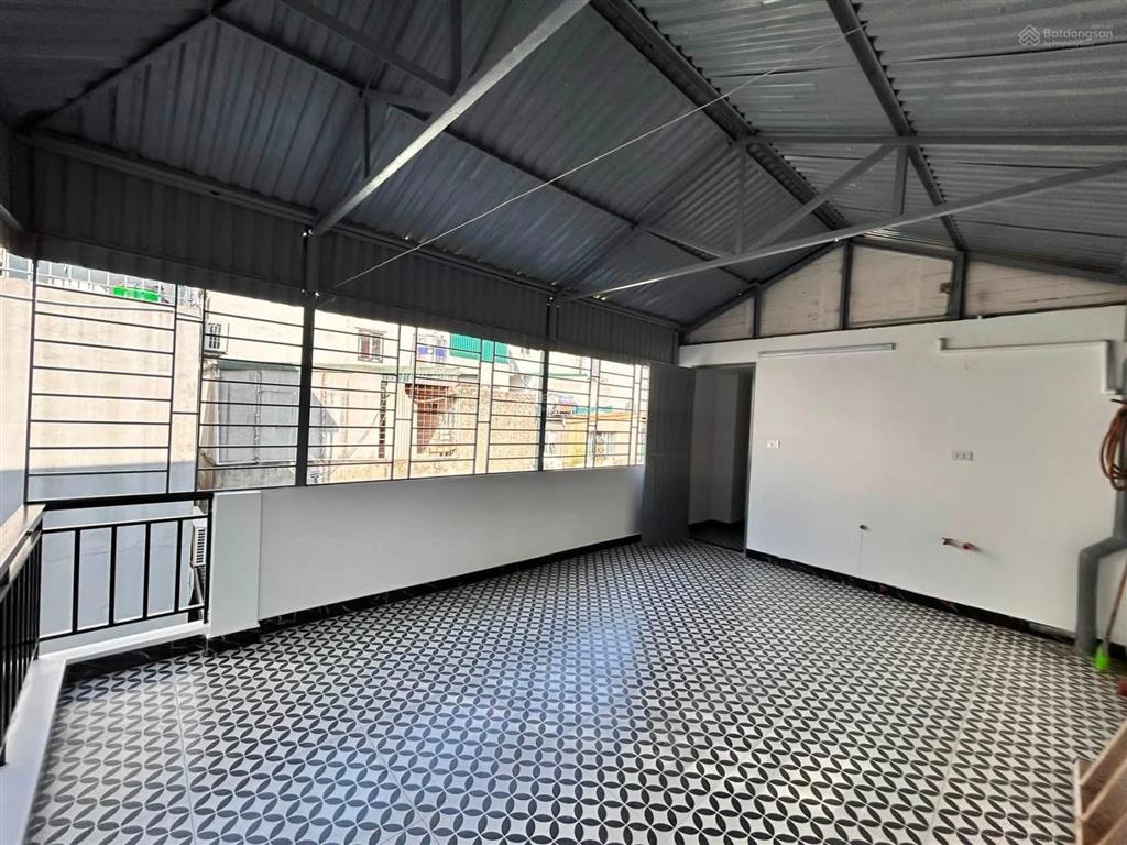Ô tô đỗ cửa minh khai, thang máy, mặt ngõ nông thông rộng, nhà mới kính coong, 42m2 5t giá 7,7 tỷ