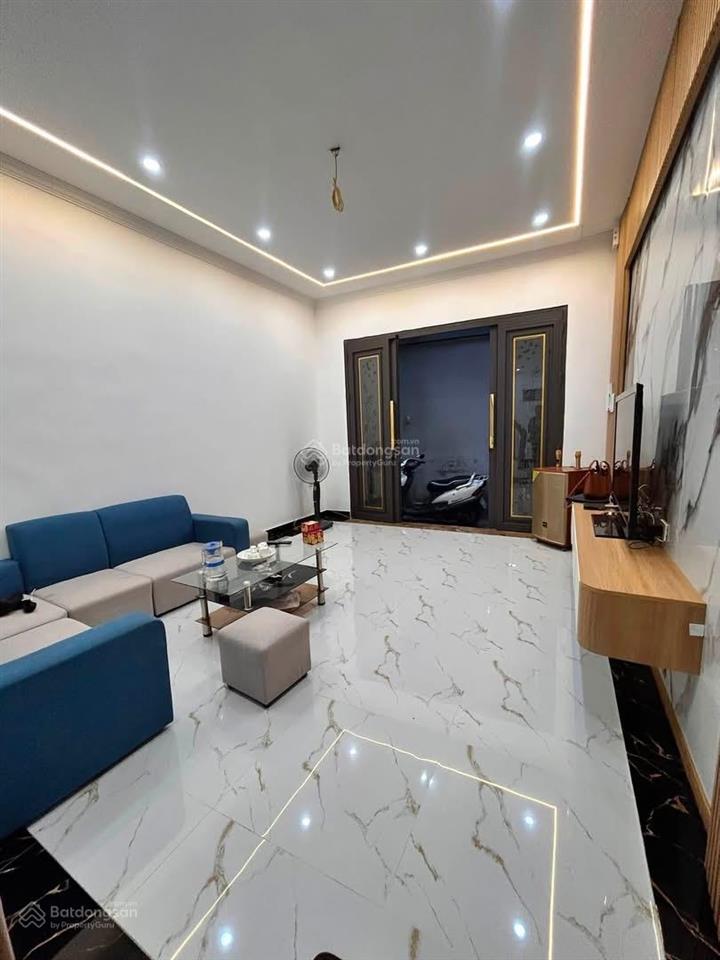 Ô tô đỗ cửa minh khai, thang máy, mặt ngõ nông thông rộng, nhà mới kính coong, 42m2 5t giá 7,7 tỷ