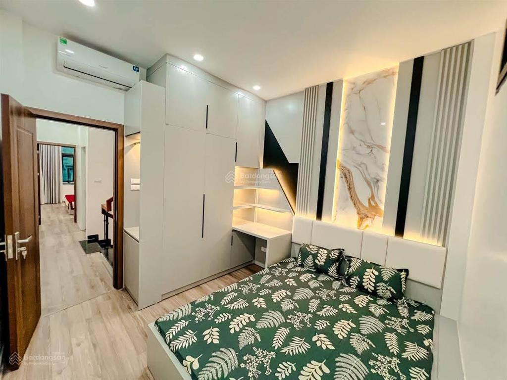 Ô tô đỗ cửa! phố minh khai, ngõ thông kinh doanh, full nội thất, 48m, 5t, giá 9,5 tỷ. k qh, có tl.