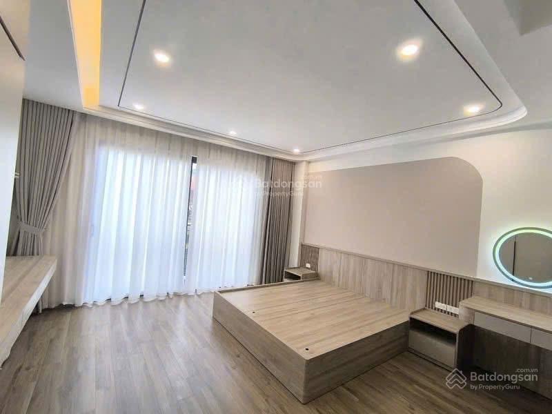Giảm giá kim ngưu, gần ô tô, ngõ nông rộng, thông tứ phía, kinh doanh tốt. dt 46m2*5t giá 9,6 tỷ