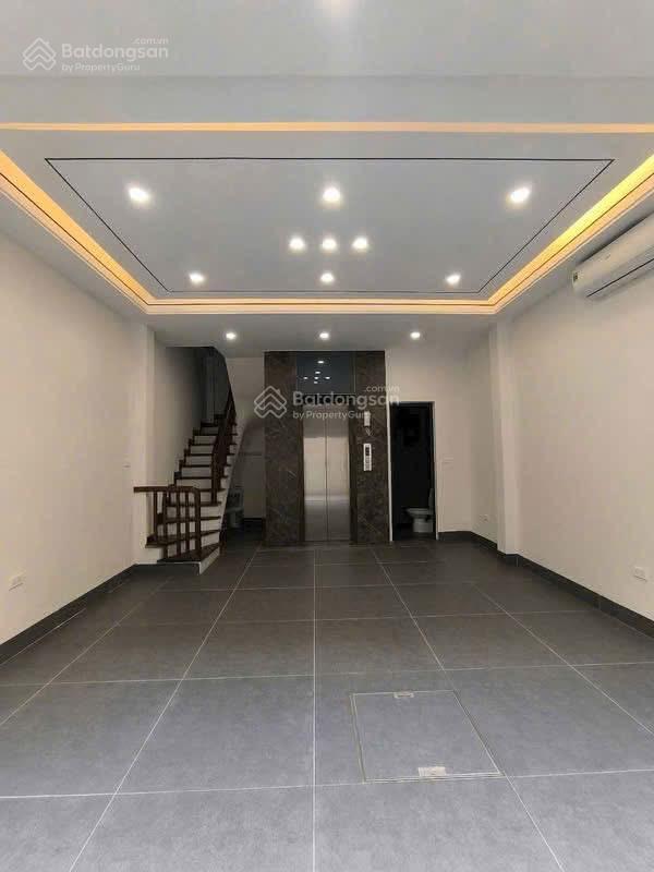 Giảm giá kim ngưu, gần ô tô, ngõ nông rộng, thông tứ phía, kinh doanh tốt. dt 46m2*5t giá 9,6 tỷ