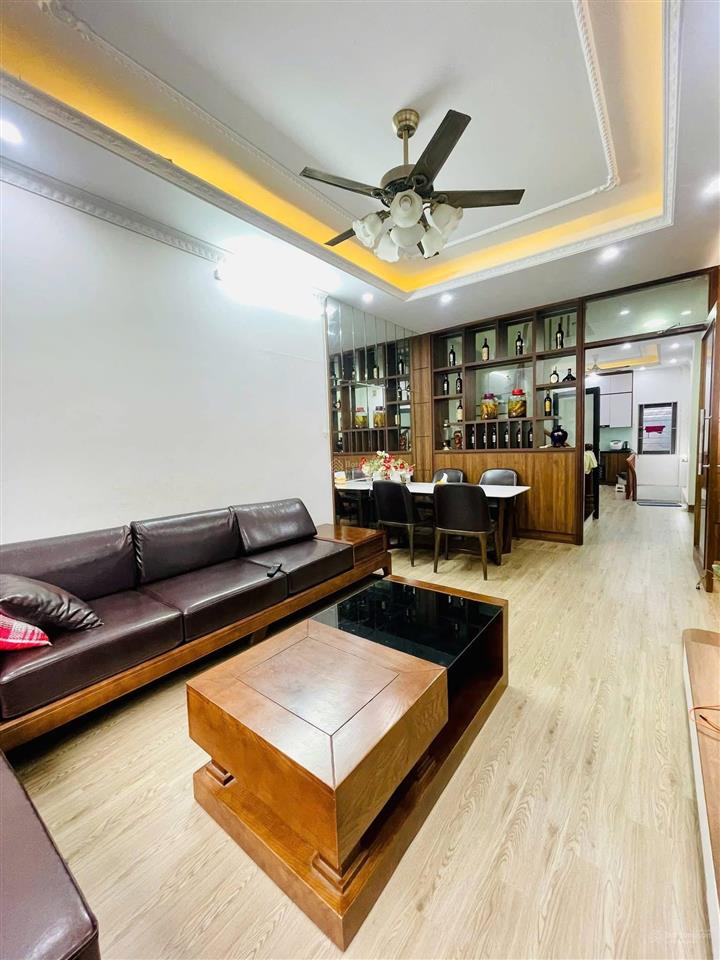 Ô tô đỗ cổng phố kim ngưu, phân lô, 10m ra ô tô tránh, ngõ thông kd, 42m*5t giá 8,6 tỷ. không qh.