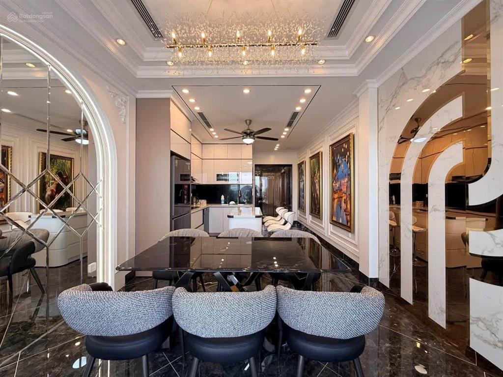 Nhanh mới kịp minh khai, ô tô vào nhà mới đẹp lung linh, ngõ thông, full nội thất, 41m*6t, 8,9 tỷ.